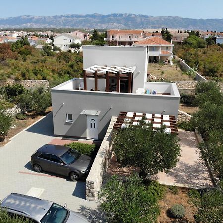 Holiday Home Olive Garden 诺瓦利娅 外观 照片