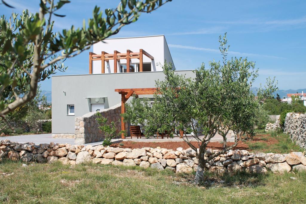 Holiday Home Olive Garden 诺瓦利娅 外观 照片