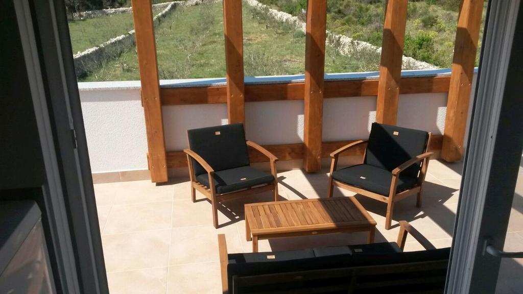 Holiday Home Olive Garden 诺瓦利娅 外观 照片