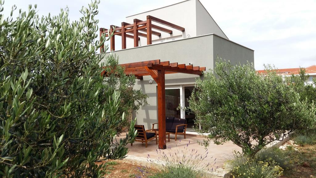 Holiday Home Olive Garden 诺瓦利娅 外观 照片